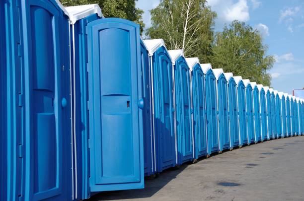 Portable Toilet Options We Offer in Sharon Center, OH